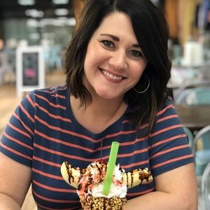 Meet your Posher, Leslie